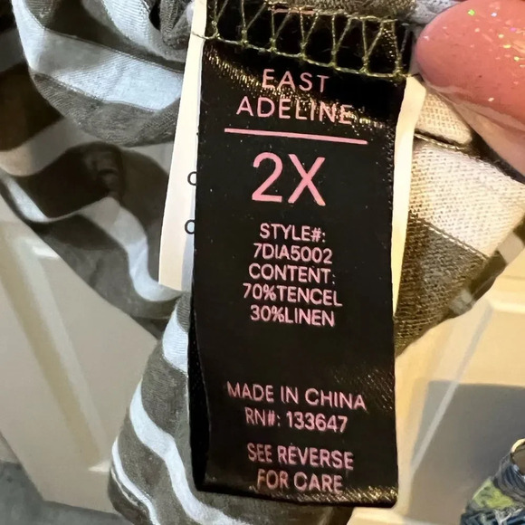 East Adeline Striped V-neck Tunic Top T-shirt Tee 2X Dia & Co Plus Size NWT New - Picture 7 of 9